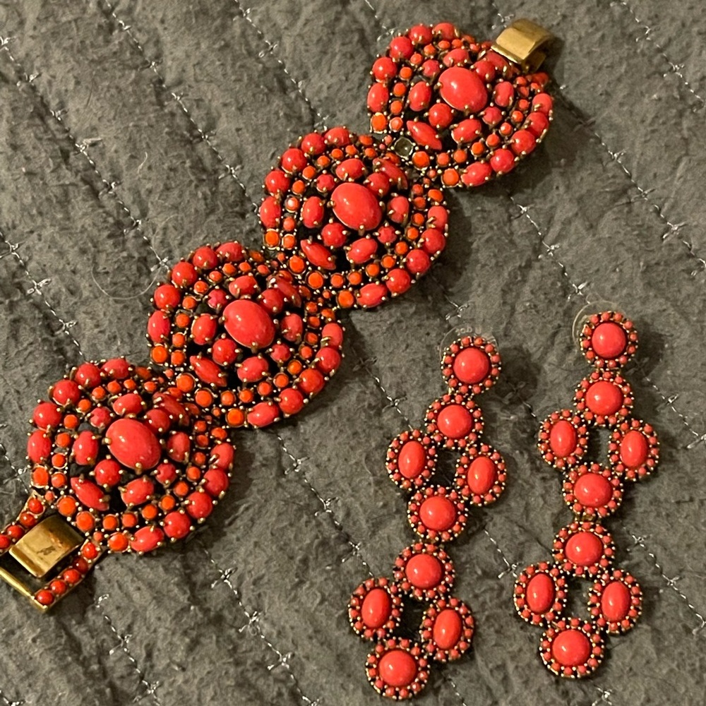 Stella and Dot Sardinia bracelet and earring set